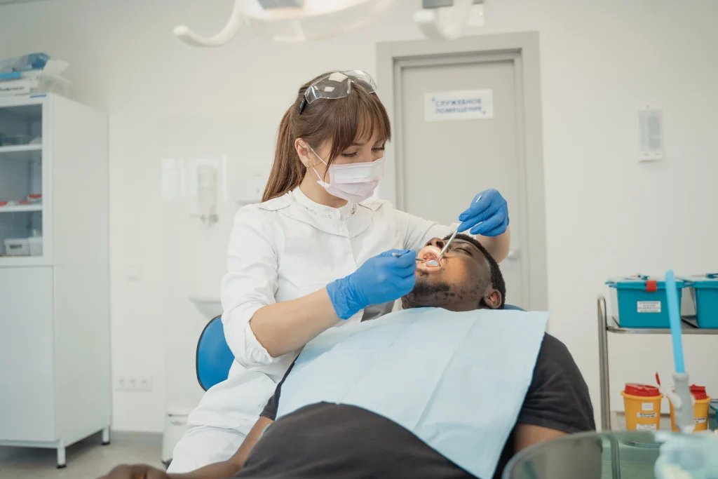 what is a periodontist